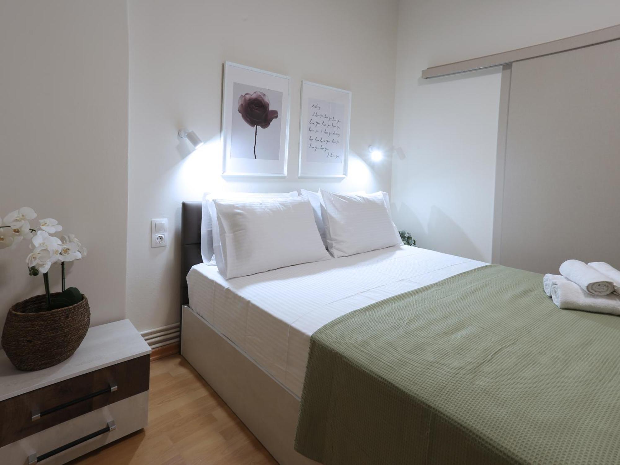 Nostos Luxury Apartment-Perfect Hospitality เทสซาโลนิกิ ภายนอก รูปภาพ