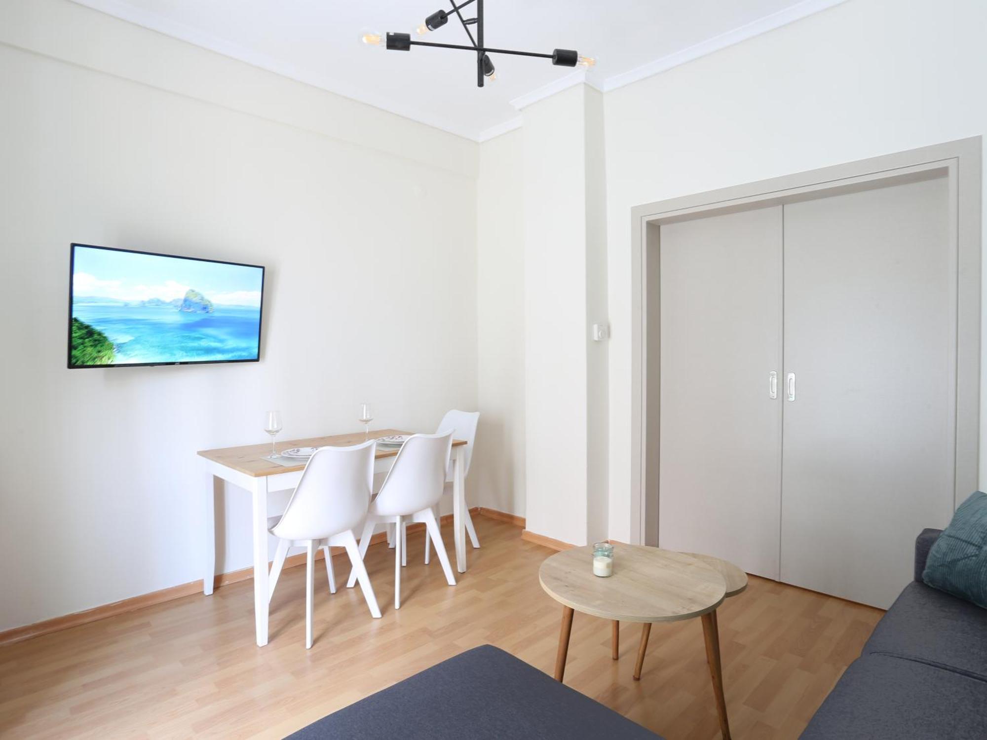Nostos Luxury Apartment-Perfect Hospitality เทสซาโลนิกิ ภายนอก รูปภาพ
