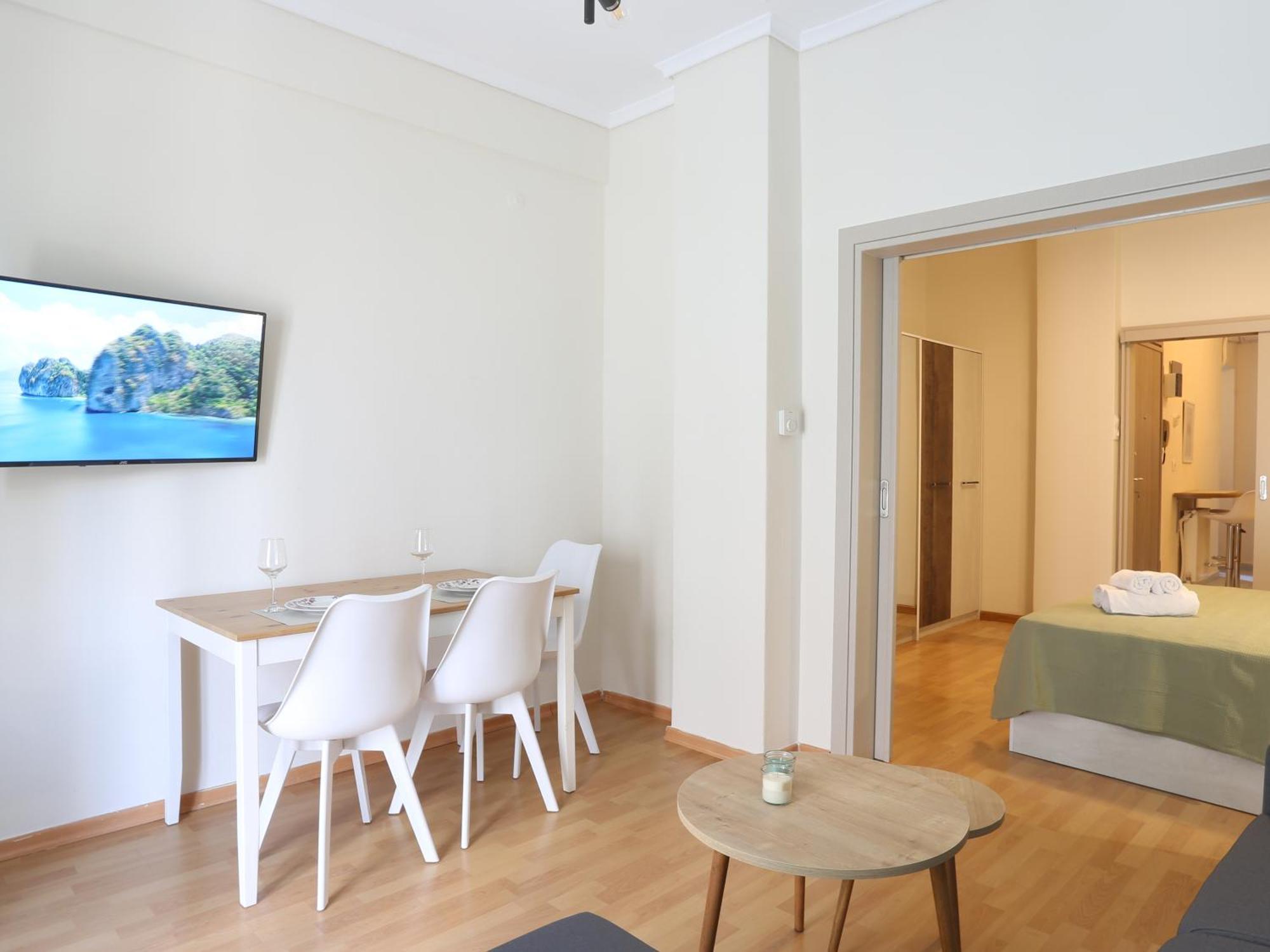 Nostos Luxury Apartment-Perfect Hospitality เทสซาโลนิกิ ภายนอก รูปภาพ