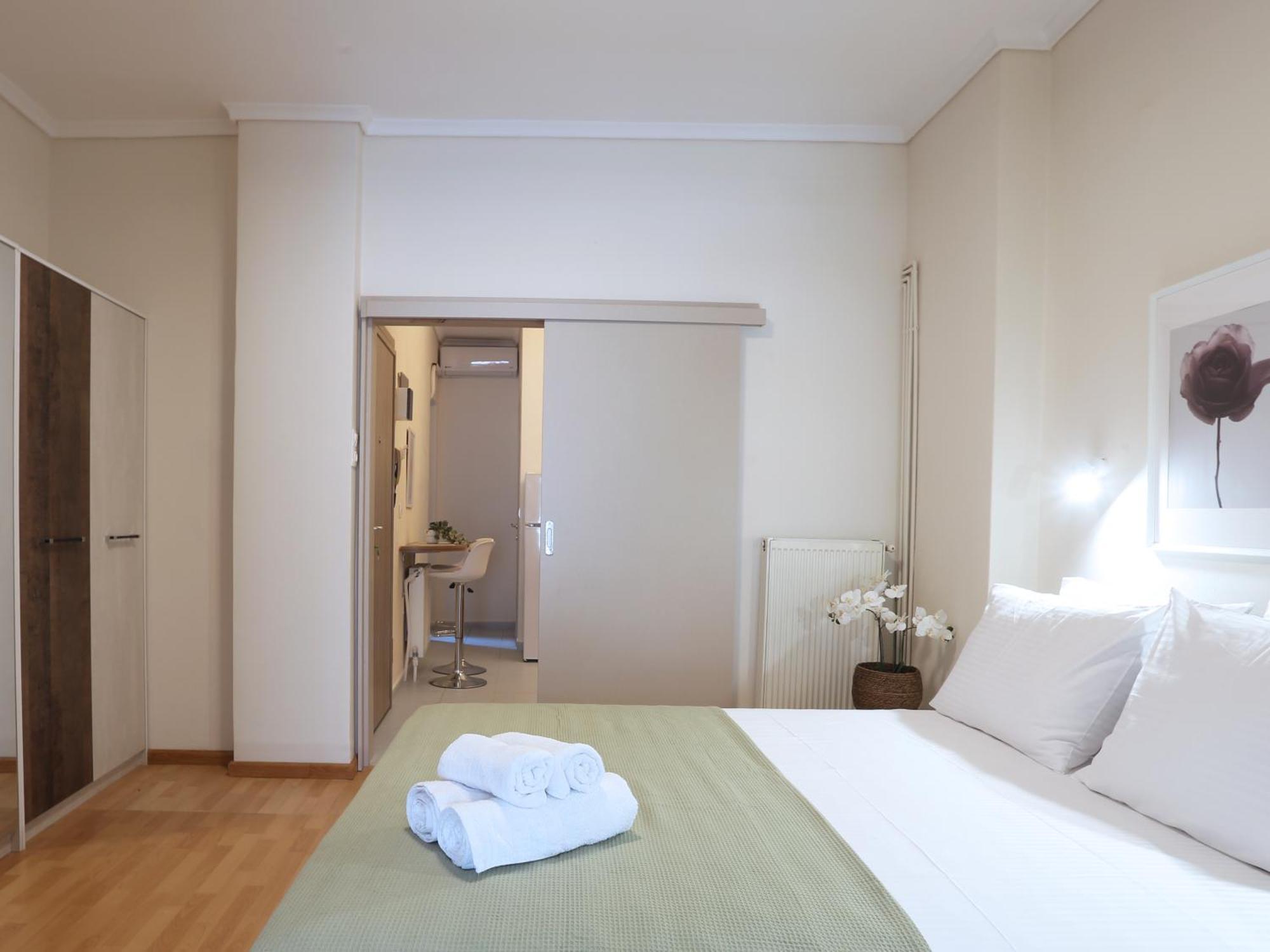 Nostos Luxury Apartment-Perfect Hospitality เทสซาโลนิกิ ภายนอก รูปภาพ